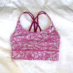 Lululemon sports bra size 4, worn once